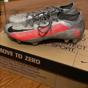 Nike mercurial elite size 9